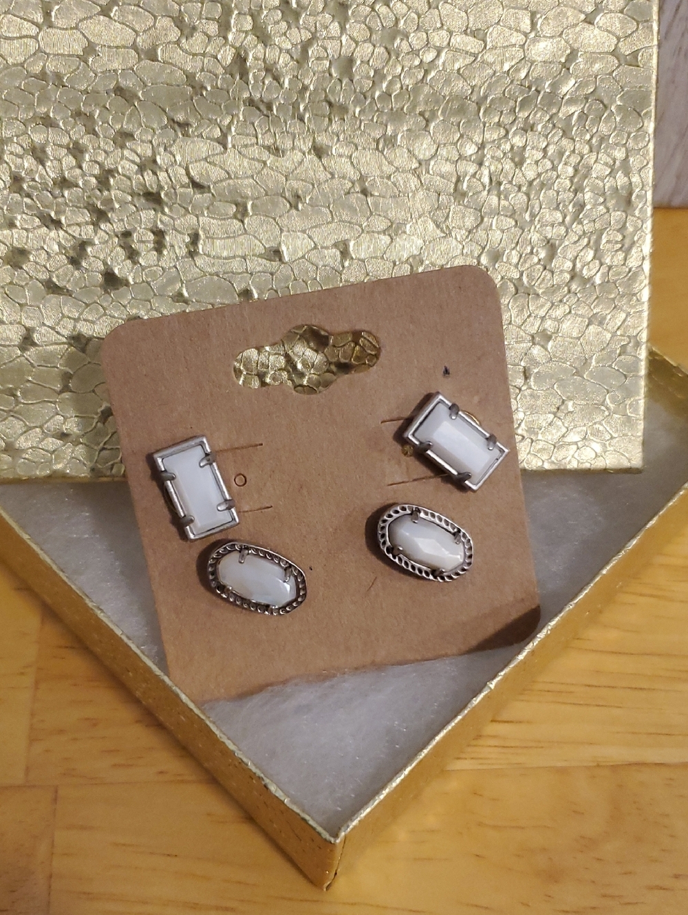 Kendra Scott Ellie & Paola Silver & Mother of Pearl Earring Set ... Like New